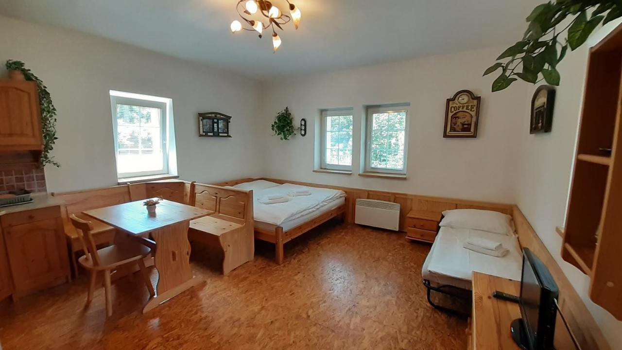 Resort Chribska Apartmany Adri Экстерьер фото