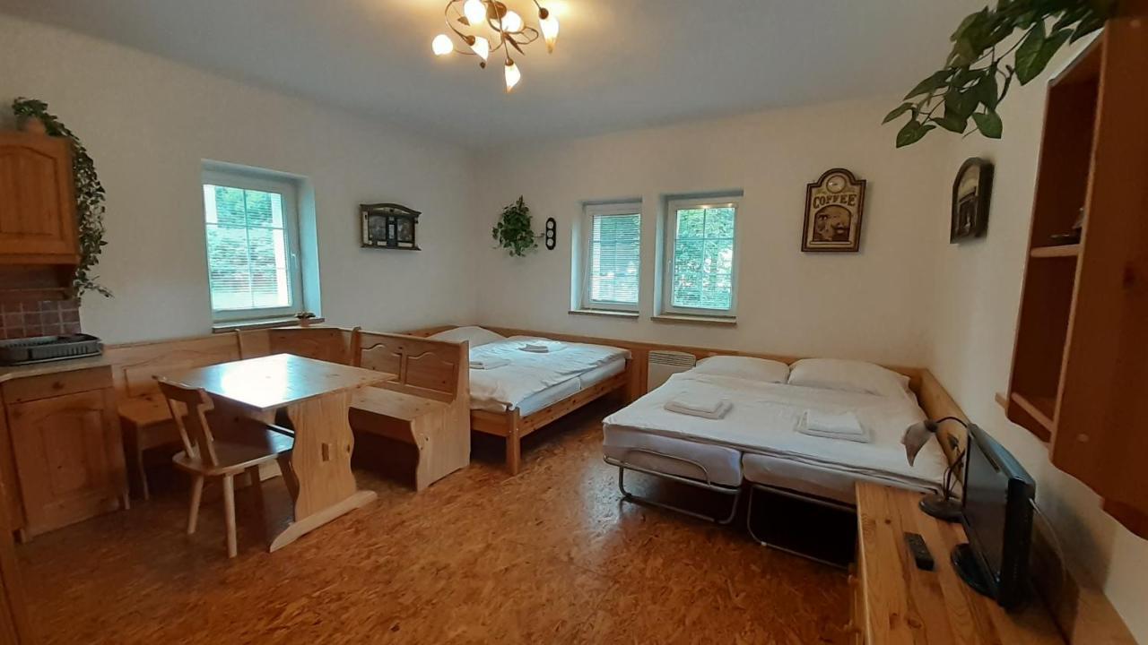 Resort Chribska Apartmany Adri Экстерьер фото