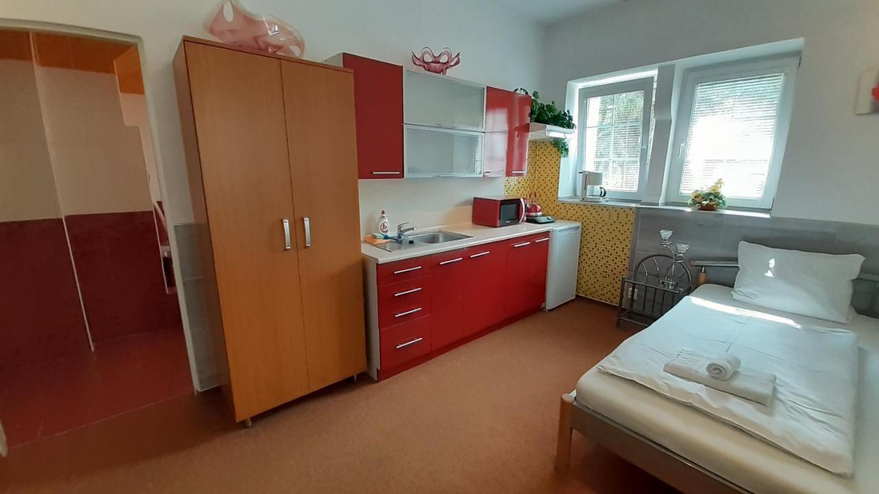 Resort Chribska Apartmany Adri Экстерьер фото