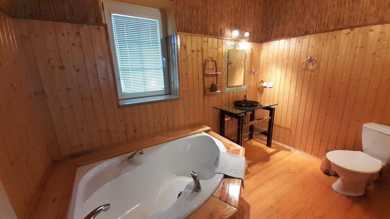 Resort Chribska Apartmany Adri Экстерьер фото